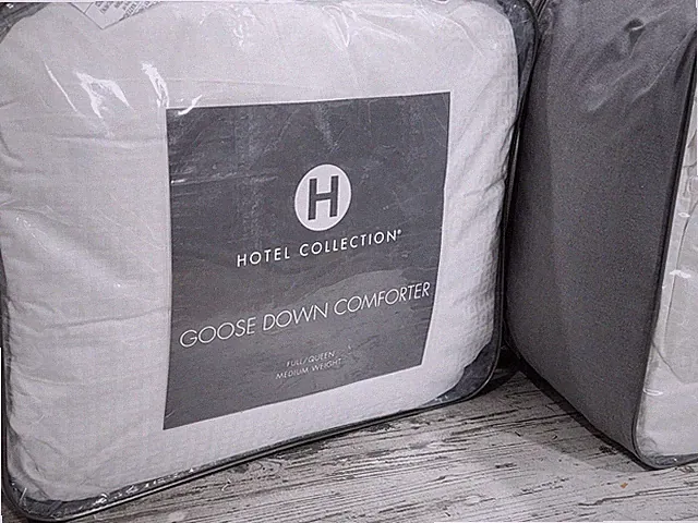 Hotel Collection White Goose Down Medium Weight Queen Comforter $800