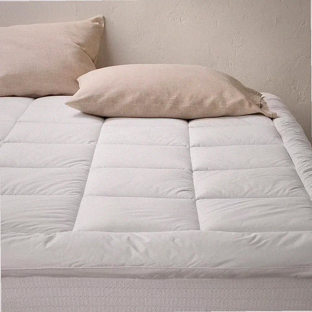 Queen Ultra Loft Down Alternative Mattress Pad - Casaluna: 280 Thread Count
